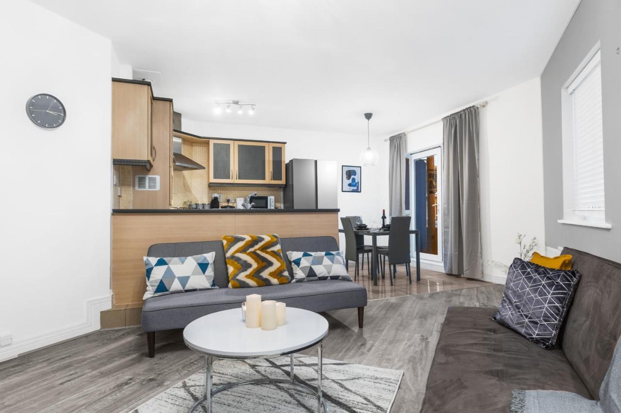 Birmingham, Modern 2 Bedroom, Free Parking Spaces, Free Wi-Fi And Netflix Luaran gambar